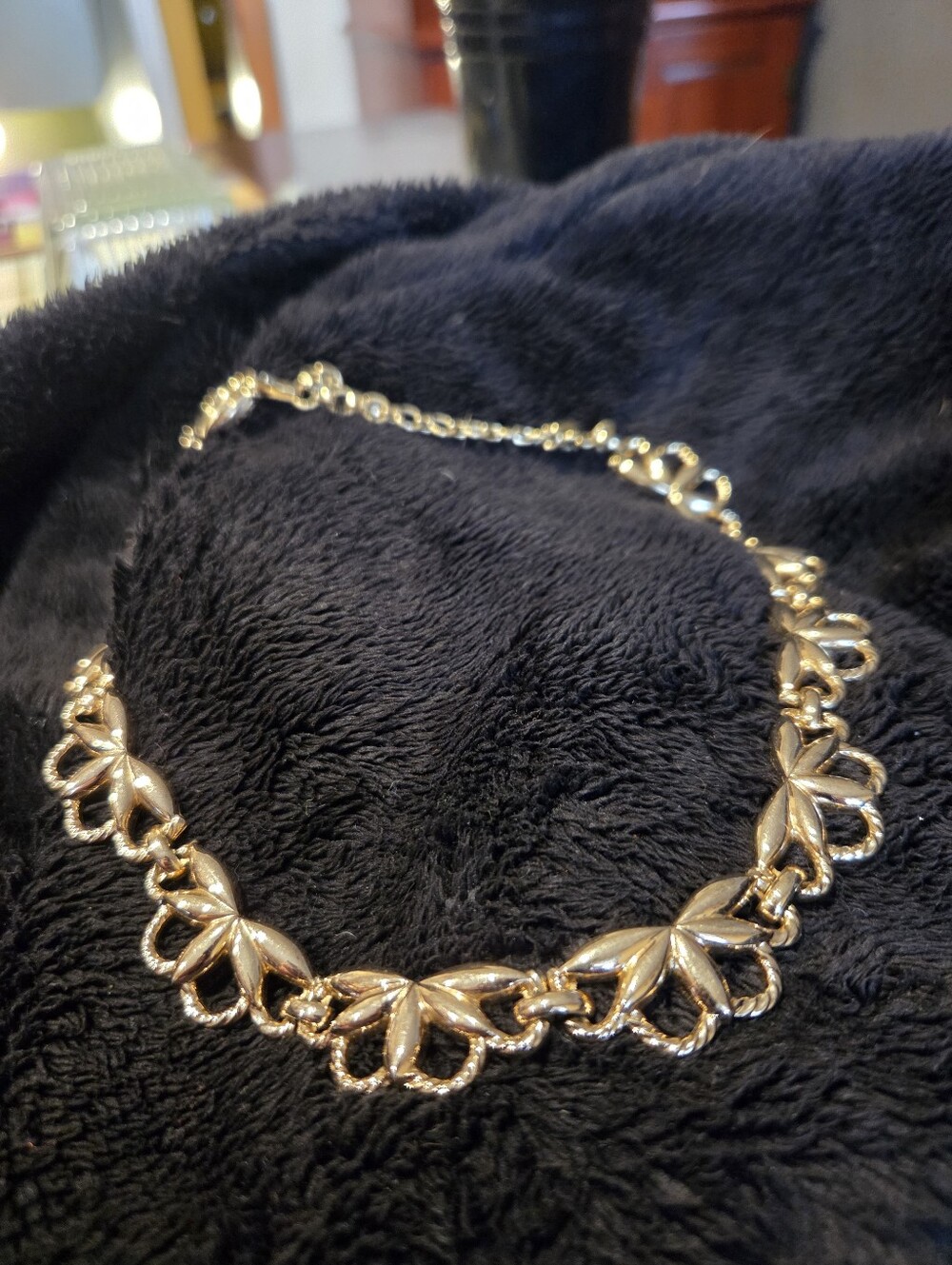 Monet Vintage Gold-Tone Floral Link Necklace - Elegant Women's Jewelry